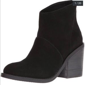 Steve Madden Shrines bootie